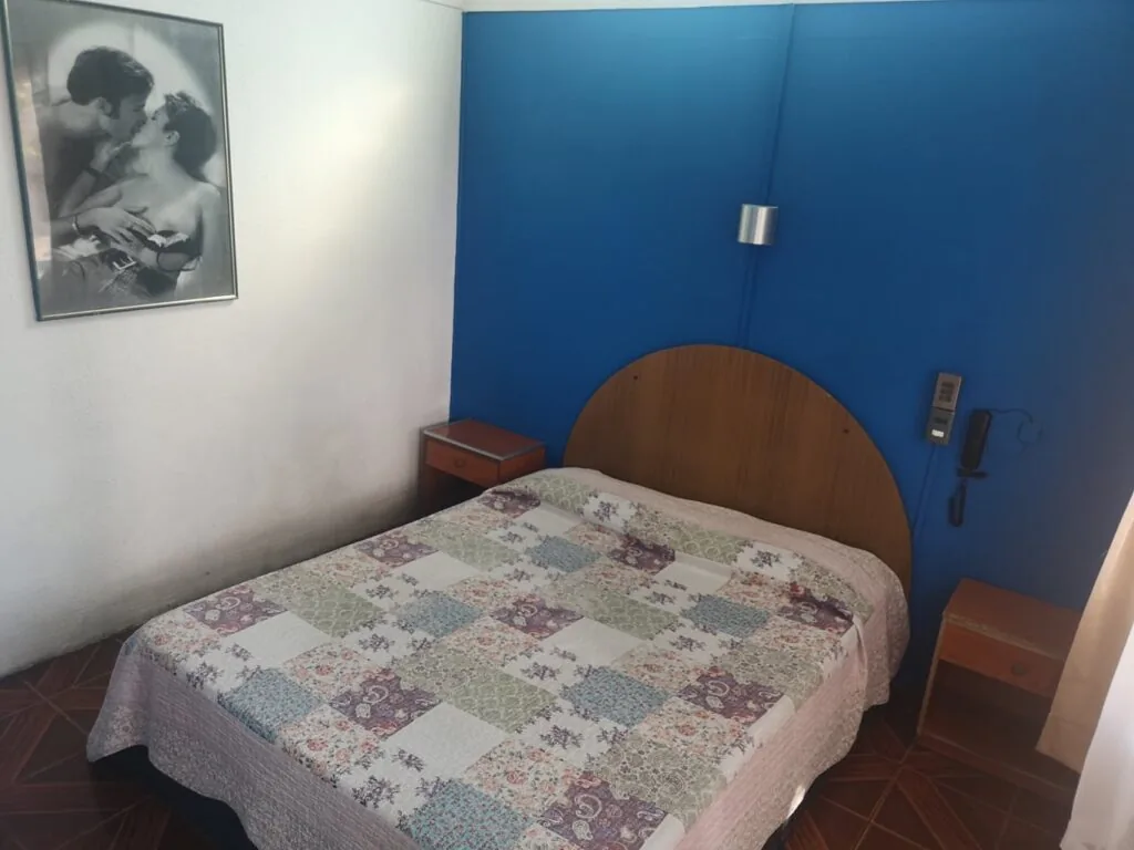 habitacion economica motel paraiso arica