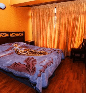como son las habitaciones del motel venezia concepcion.
